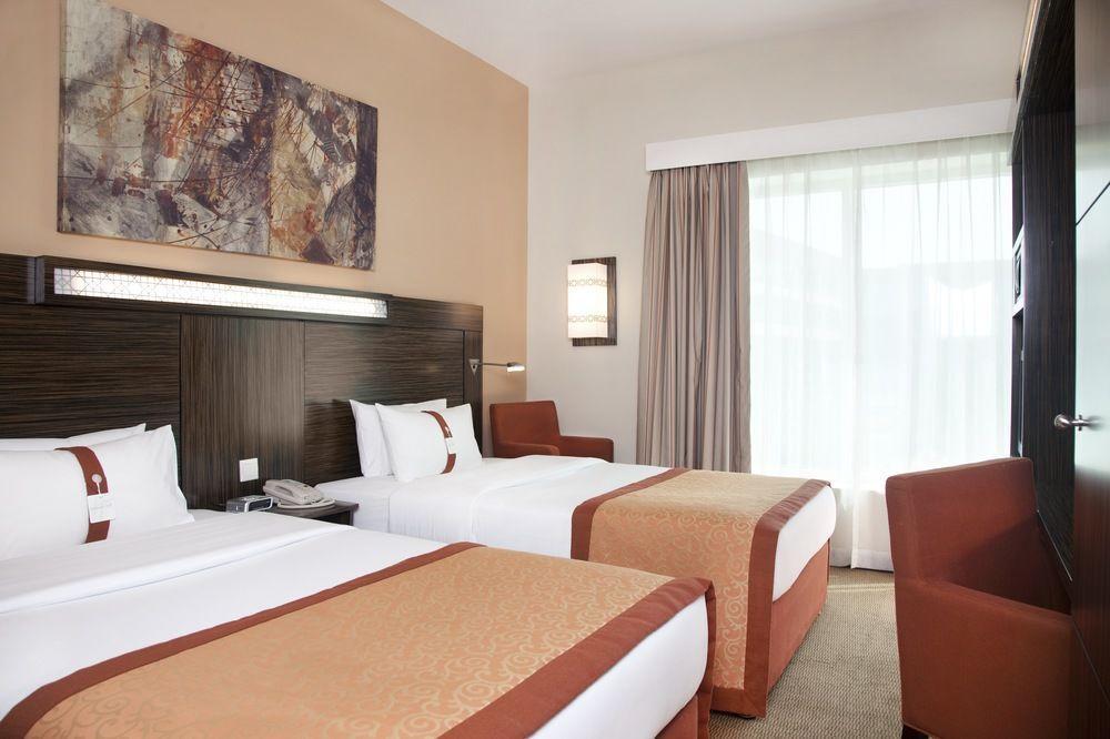 Holiday Inn Express Dubai Safa Park, An Ihg Hotel Exterior foto
